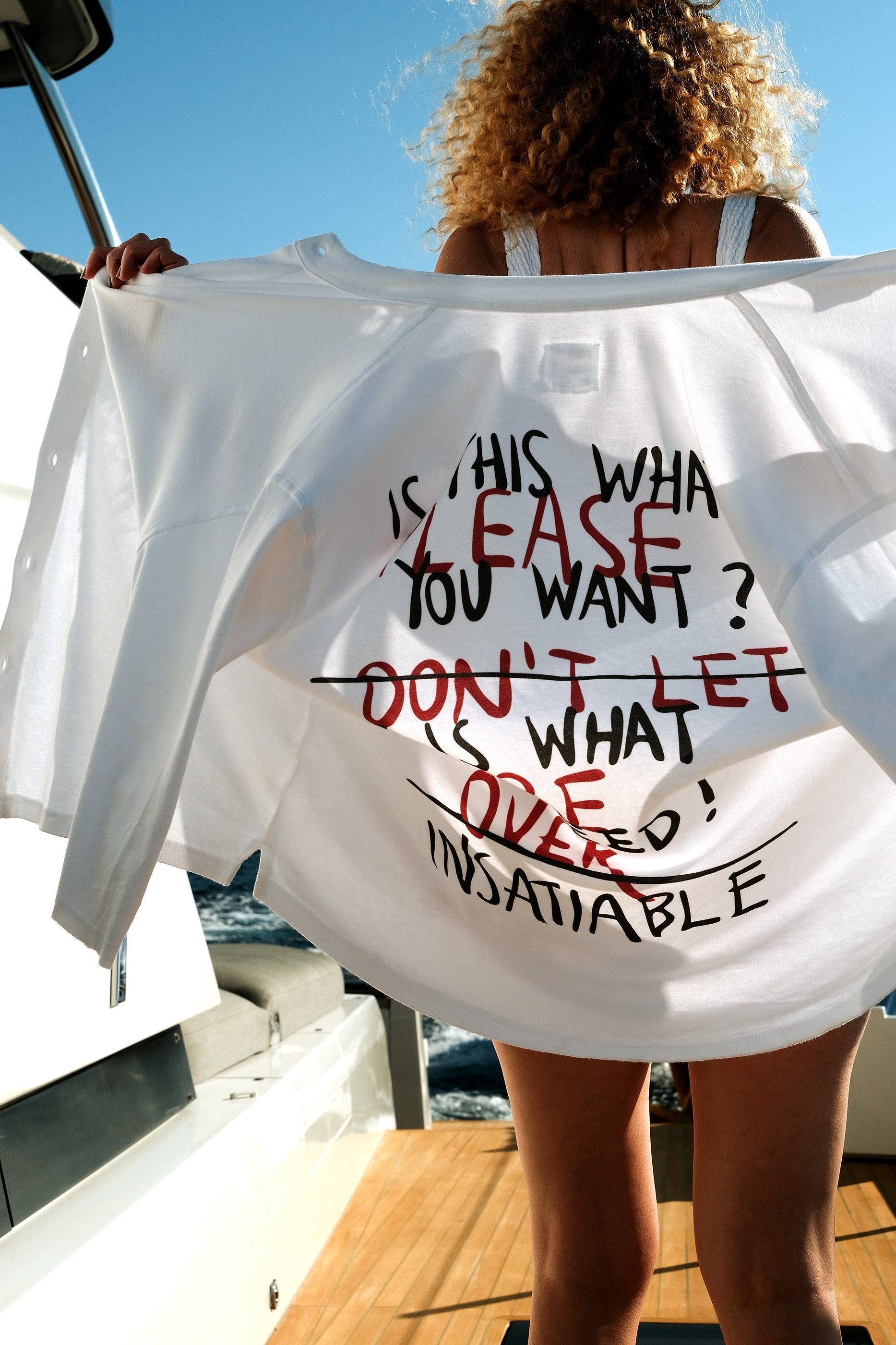 Insatiable T-shirt / buttoned up / Unisex