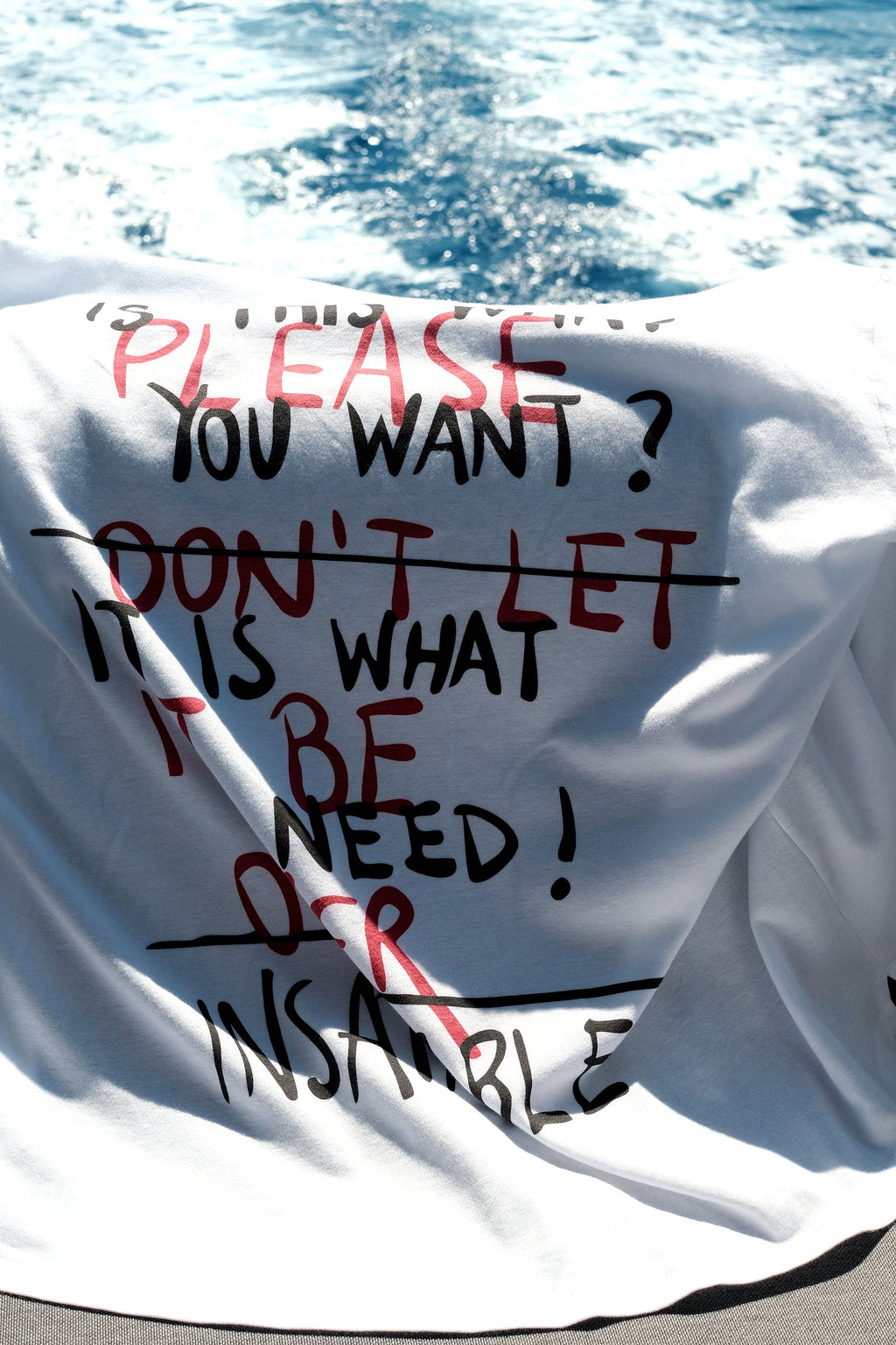 Insatiable T-shirt / buttoned up / Unisex