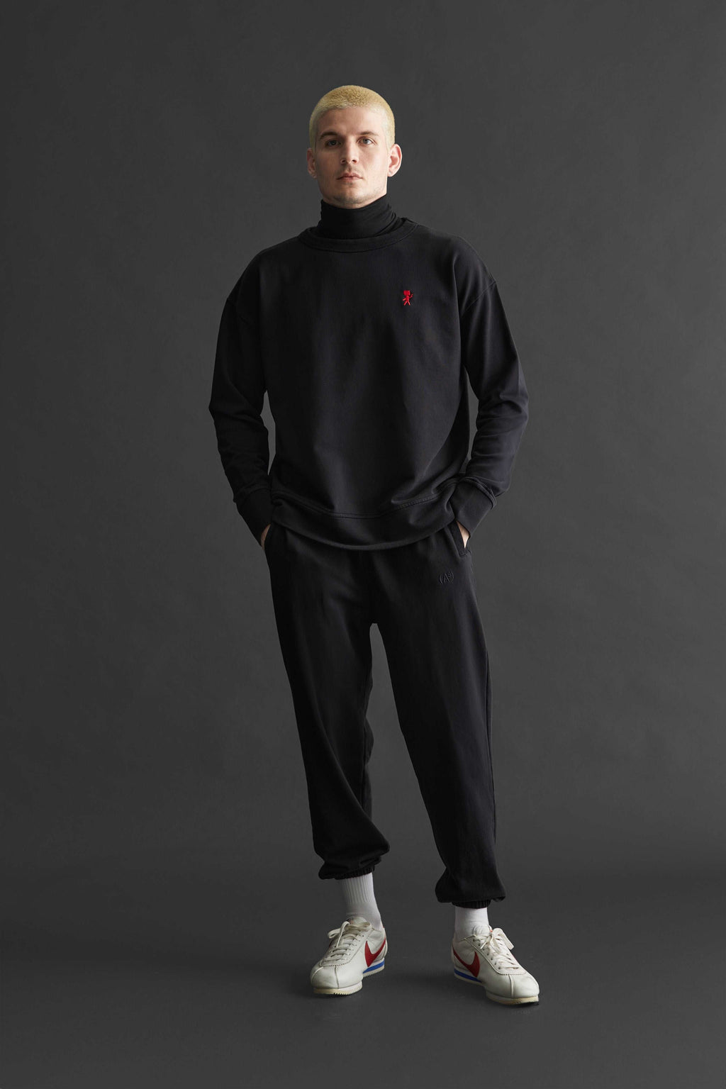 Jogger Set with embroidered DancingRed character / Men