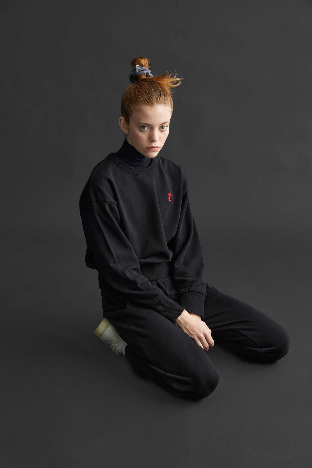 Jogger Set with Cropped Top / Women